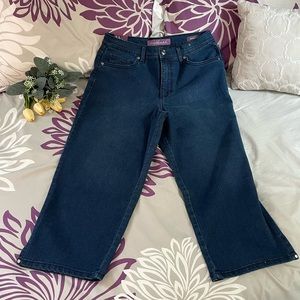 Maria Vanderbilt Capris